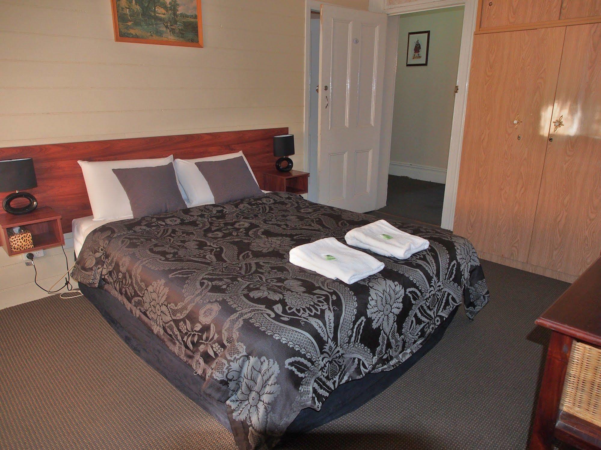 Great Central Hotel Glen Innes Bagian luar foto