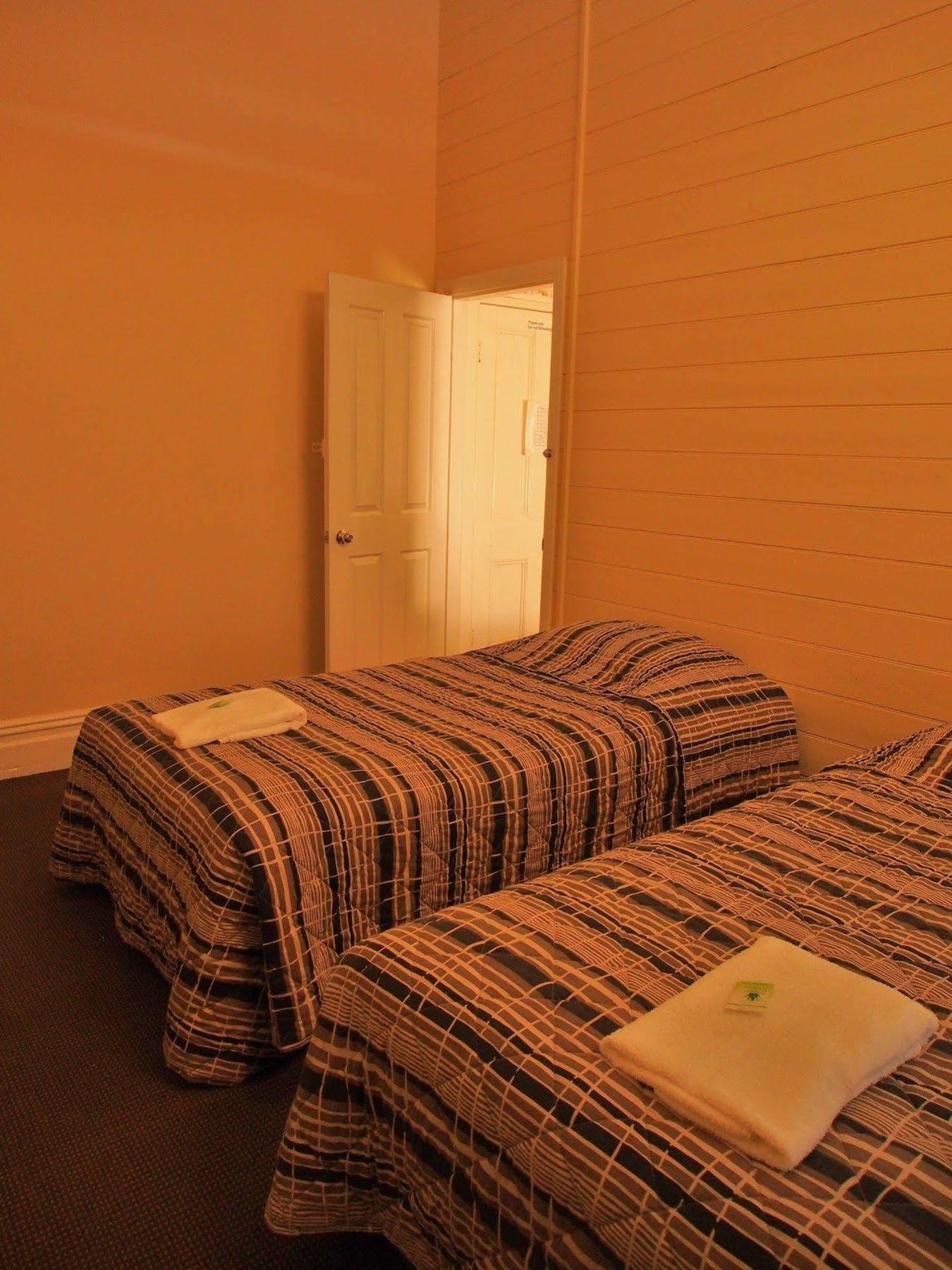 Great Central Hotel Glen Innes Bagian luar foto