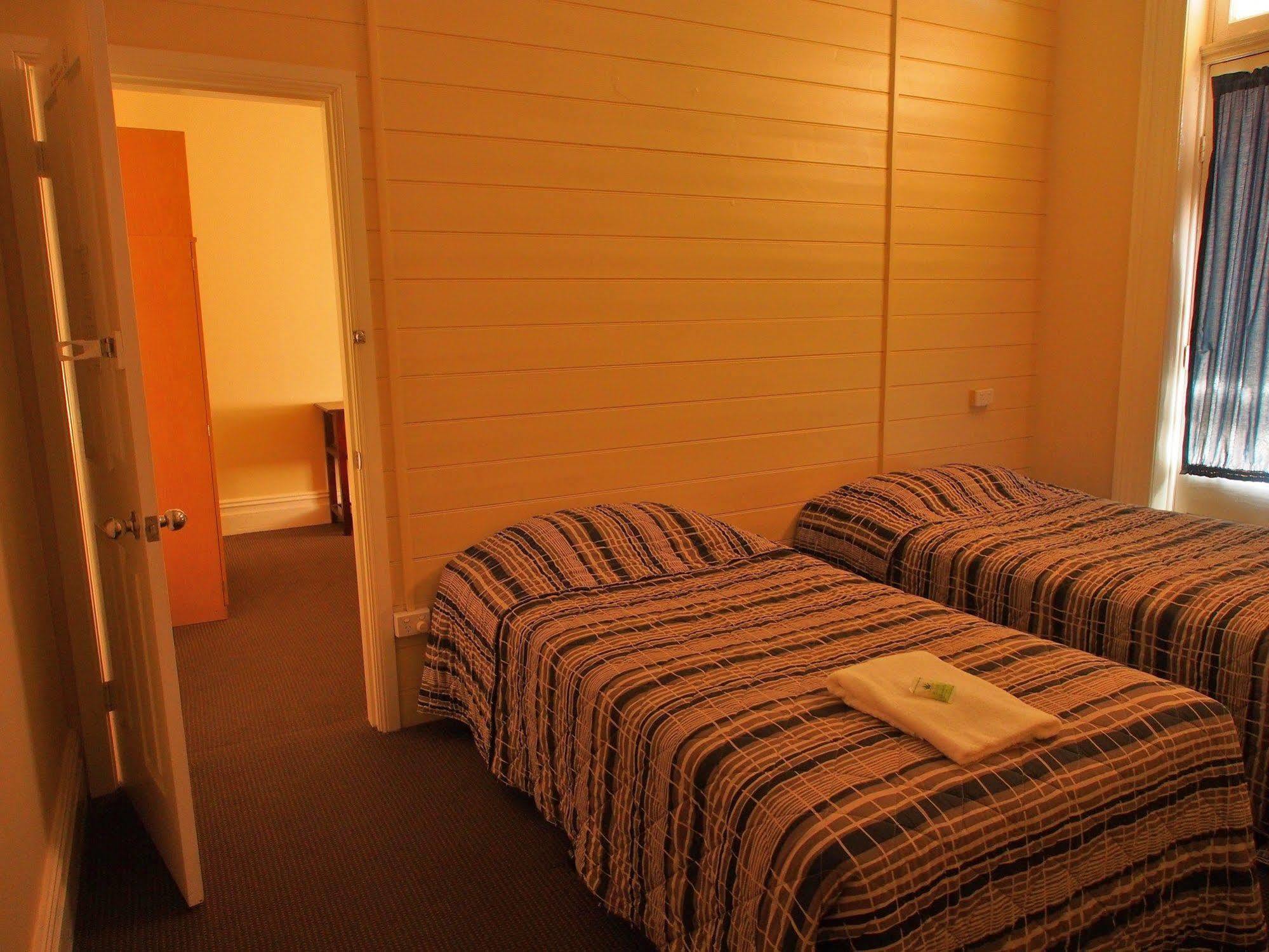 Great Central Hotel Glen Innes Bagian luar foto